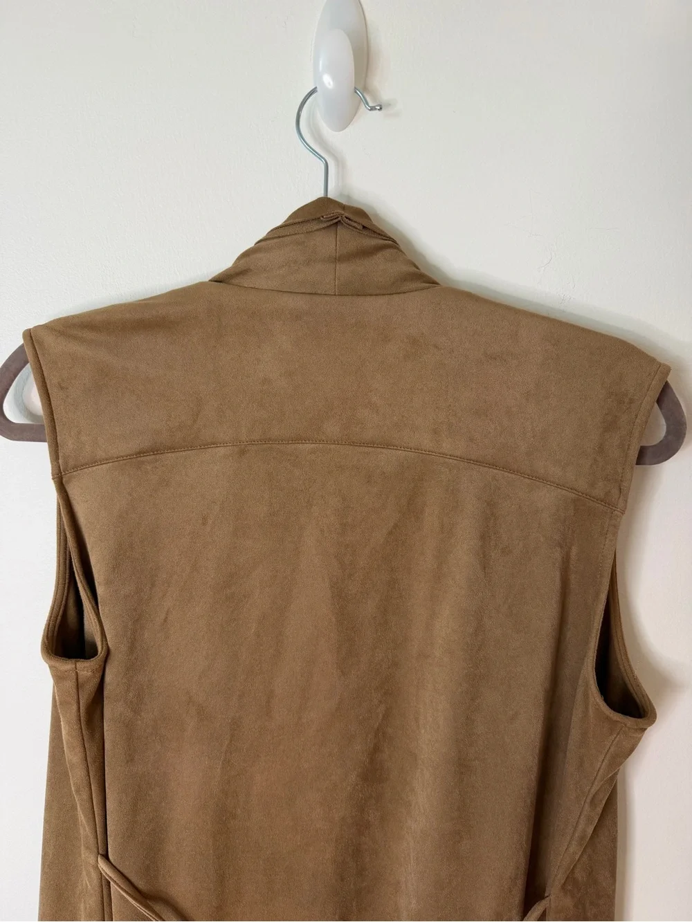 Katherine Barclay Faux-Suede Vest in Camel Brown size medium taupe Montreal
